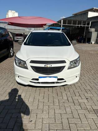 CHEVROLET ONIX 1.0 MPFI LS 8V FLEX 4P MANUAL CHEVROLET ONIX 1.0 MPFI LS 8V FLEX 4P MANUAL